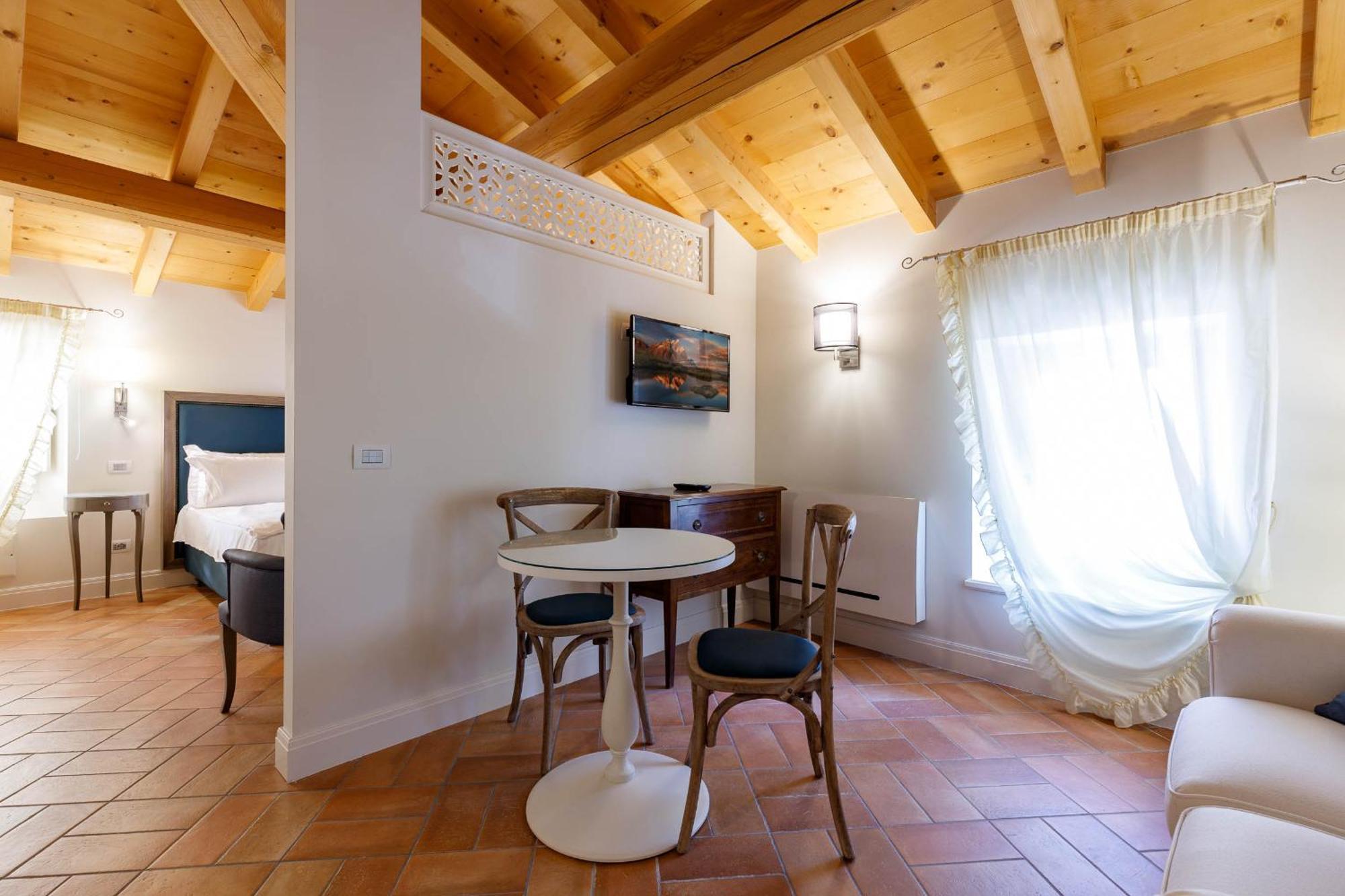 Villa Padovani Relais De Charme - Adults Only Pastrengo Ngoại thất bức ảnh