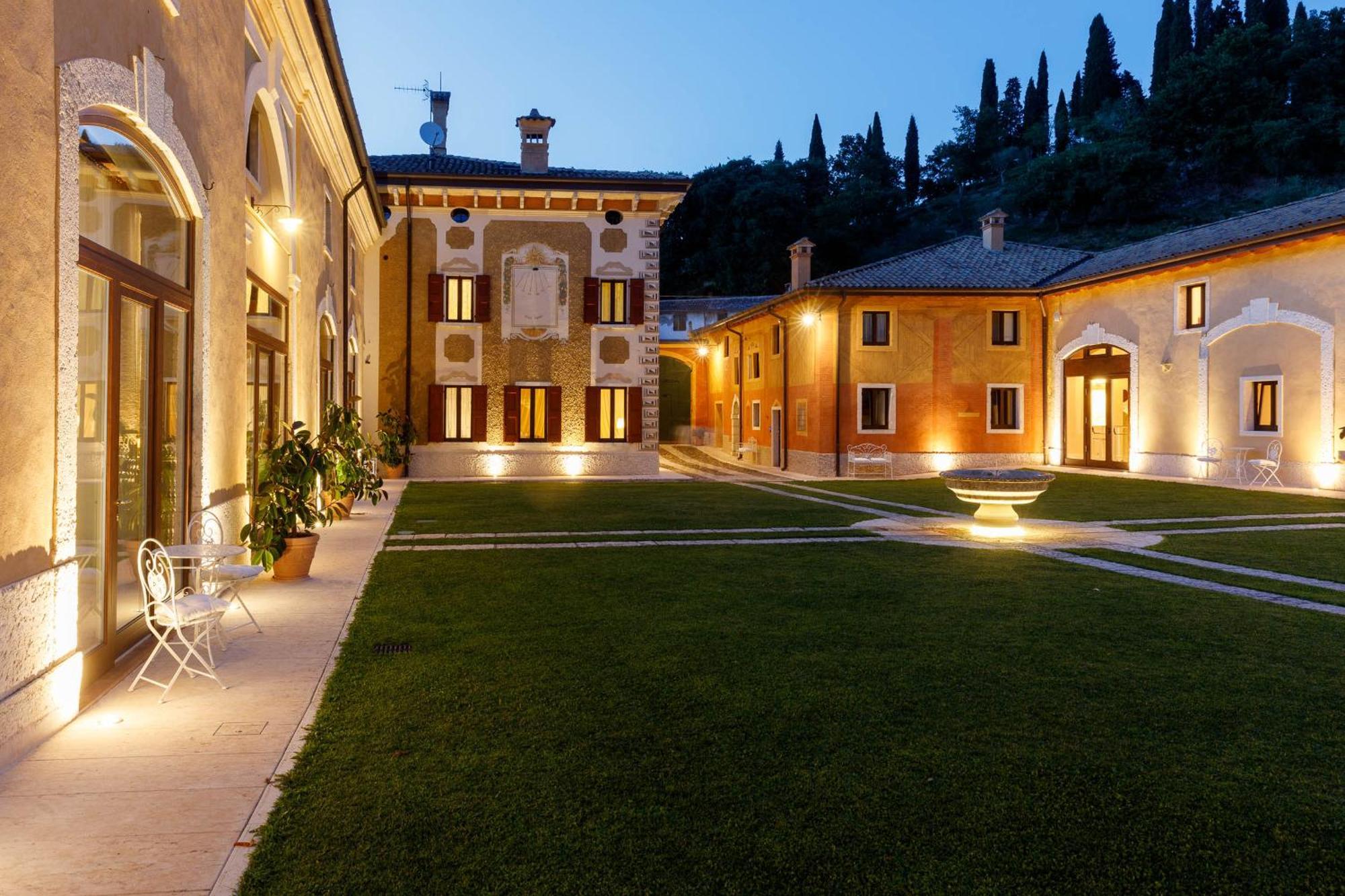Villa Padovani Relais De Charme - Adults Only Pastrengo Ngoại thất bức ảnh