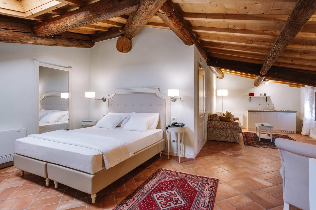 Villa Padovani Relais De Charme - Adults Only Pastrengo Ngoại thất bức ảnh
